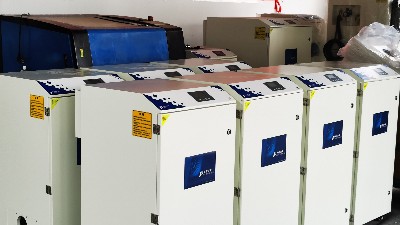 激光煙霧凈化器哪家好,執(zhí)信環(huán)保激光煙霧凈化器凈化車間煙塵污染！