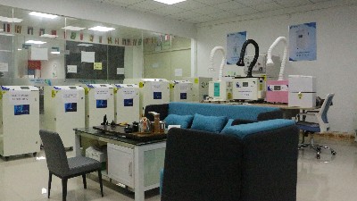 移動(dòng)式焊接煙霧凈化器-激光煙霧過濾器-執(zhí)信環(huán)保專業(yè)廠家！