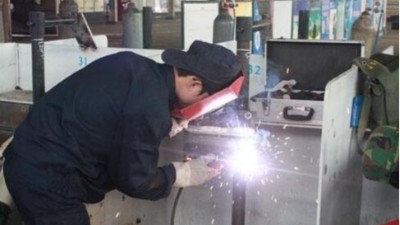 焊接凈化器,焊接煙氣凈化器,執(zhí)信環(huán)保實力廠家。
